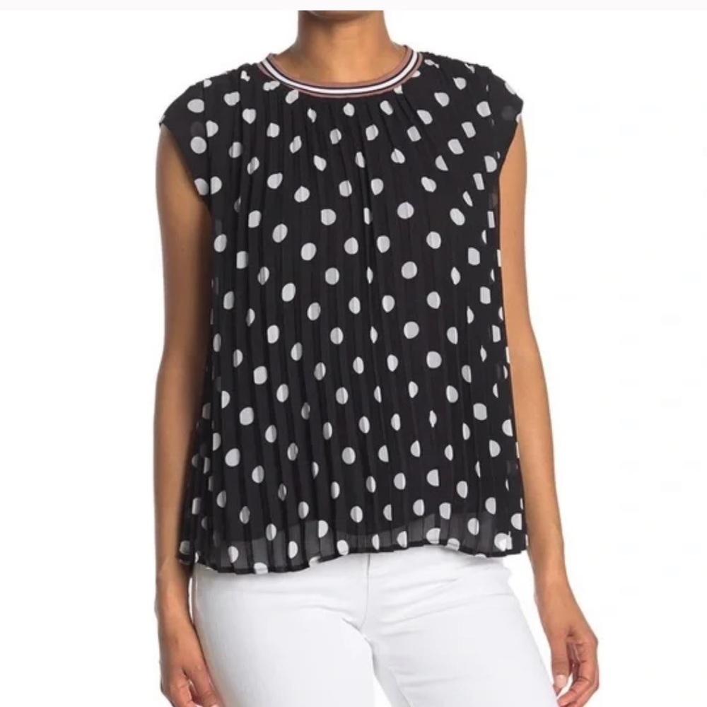 NWT Daniel Rainn Accordion Pleated Allover Polkadot Cap Sleeve Crew Neck Blouse